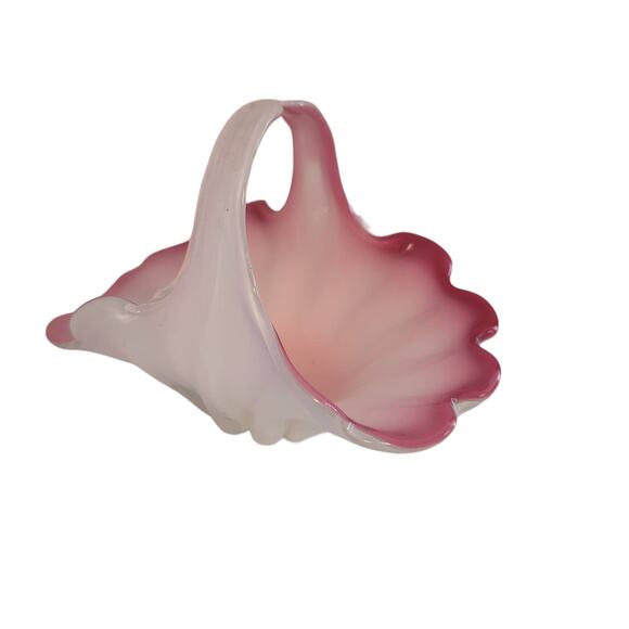 MURANO PINK White Crystal Glass easter basket Opalescent handblown Italian - Picture 1 of 7
